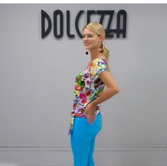 Dolcezza Size Small Pink Red Graphic Tie Front Blouse - Picture 9 of 11